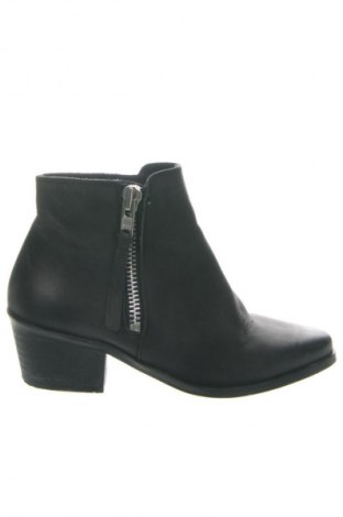 Dámské boty  Pavement, Velikost 36, Barva Černá, Cena  2 849,00 Kč