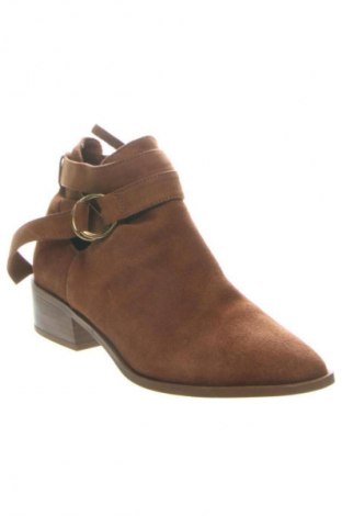 Dámské boty  Stradivarius, Velikost 37, Barva Hnědá, Cena  1 474,00 Kč