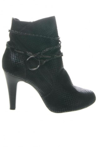 Dámské boty  Tamaris, Velikost 38, Barva Černá, Cena  499,00 Kč