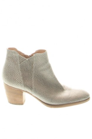 Botine de damă Unbranded, Mărime 39, Culoare Multicolor, Preț 97,99 Lei