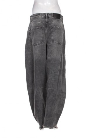 Női farmernadrág AllSaints, Méret L, Szín Szürke, Ár 30 579 Ft