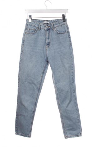 Női farmernadrág Bershka, Méret XS, Szín Kék, Ár 6 092 Ft