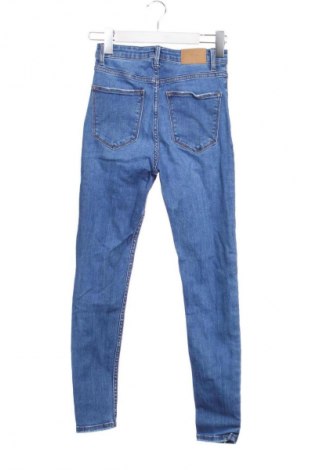 Női farmernadrág Bershka, Méret XS, Szín Kék, Ár 6 198 Ft