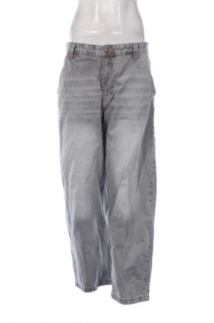 Női farmernadrág Bershka, Méret M, Szín Szürke, Ár 6 198 Ft