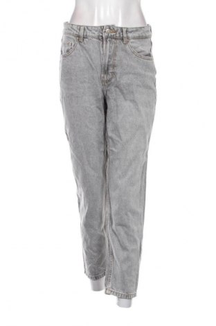 Női farmernadrág Bershka, Méret M, Szín Szürke, Ár 6 103 Ft