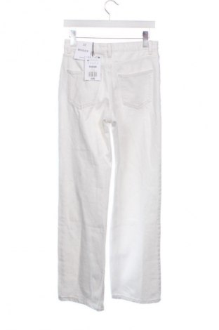 Damen Jeans Bershka, Größe XS, Farbe Weiß, Preis € 30,99