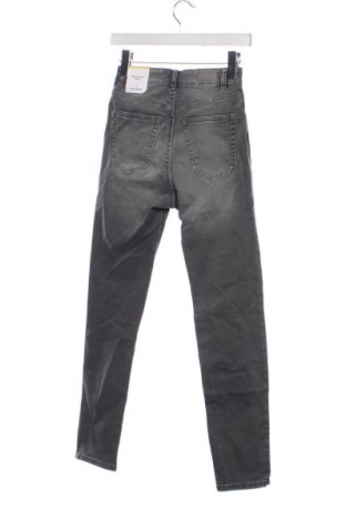 Női farmernadrág Bershka, Méret XXS, Szín Szürke, Ár 9 569 Ft