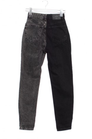 Női farmernadrág Bershka, Méret XXS, Szín Sokszínű, Ár 6 198 Ft