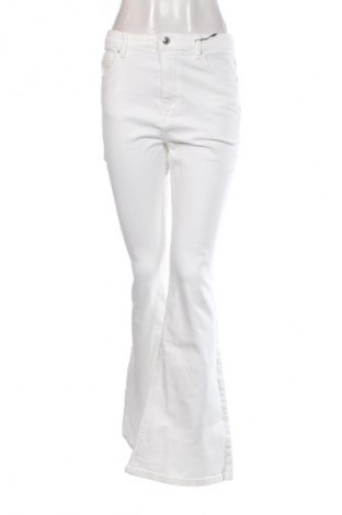 Női farmernadrág Bershka, Méret M, Szín Fehér, Ár 11 839 Ft