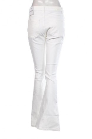 Női farmernadrág Bershka, Méret M, Szín Fehér, Ár 11 839 Ft