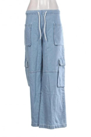 Dámske džínsy  Bershka, Veľkosť M, Farba Modrá, Cena  27,95 €