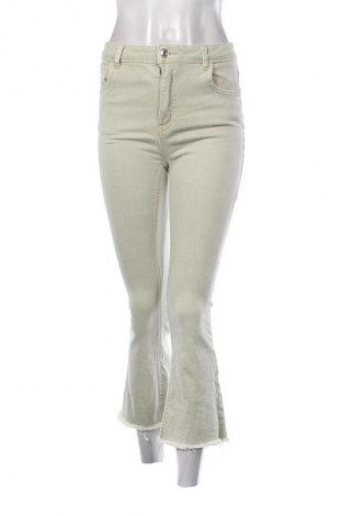 Női farmernadrág Bershka, Méret S, Szín Zöld, Ár 6 198 Ft