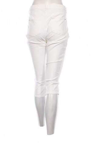 Női farmernadrág C&A, Méret L, Szín Fehér, Ár 6 123 Ft