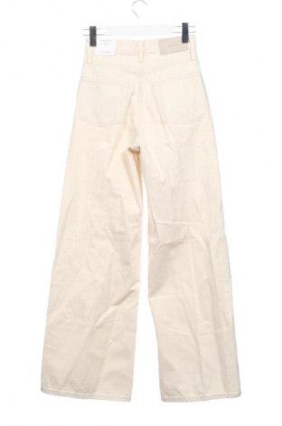 Дамски дънки Calvin Klein, Размер XXS, Цвят Екрю, Цена 115,04 €