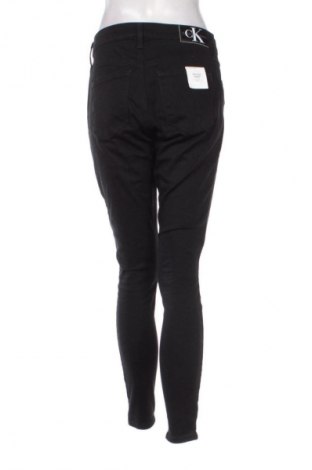 Дамски дънки Calvin Klein Jeans, Размер S, Цвят Черен, Цена 80,78 €