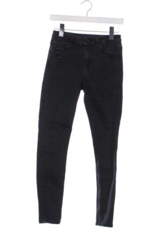 Női farmernadrág Cropp, Méret S, Szín Fekete, Ár 8 678 Ft