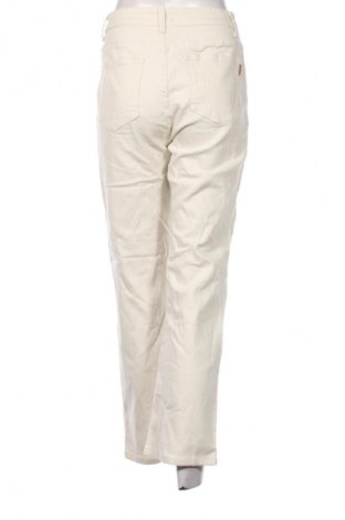 Női farmernadrág Fresh Soul, Méret S, Szín Ekrü
, Ár 10 389 Ft