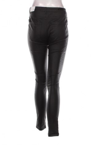 Női farmernadrág ONLY, Méret M, Szín Fekete, Ár 19 749 Ft