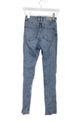 Dámské džíny  Pull&Bear, Velikost XXS, Barva Modrá, Cena  425,00 Kč
