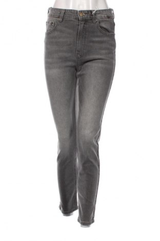 Női farmernadrág Pull&Bear, Méret S, Szín Szürke, Ár 11 839 Ft