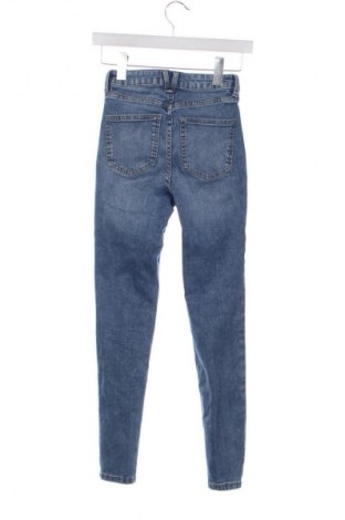 Дамски дънки Sinsay, Размер XXS, Цвят Син, Цена 15,00 €