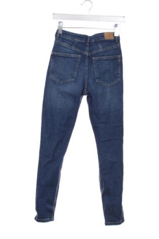 Дамски дънки Sinsay, Размер XXS, Цвят Син, Цена 15,00 €