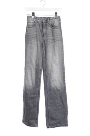 Női farmernadrág Stradivarius, Méret XS, Szín Szürke, Ár 6 612 Ft