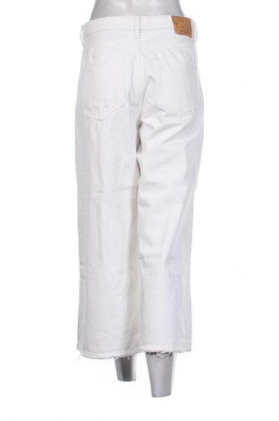 Női farmernadrág Stradivarius, Méret M, Szín Fehér, Ár 6 880 Ft