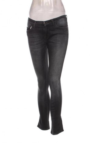 Női farmernadrág Wrangler, Méret M, Szín Szürke, Ár 7 879 Ft