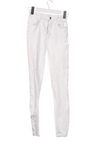 Női farmernadrág Zara, Méret XS, Szín Fehér, Ár 5 785 Ft