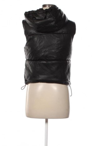 Γυναικείο γιλέκο Bershka, Μέγεθος XS, Χρώμα Μαύρο, Τιμή 16,99 €