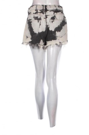 Damen Shorts Bershka, Größe M, Farbe Mehrfarbig, Preis € 10,00