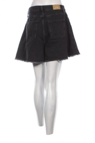 Dámské kraťasy  Colin's, Velikost M, Barva Šedá, Cena  277,00 Kč