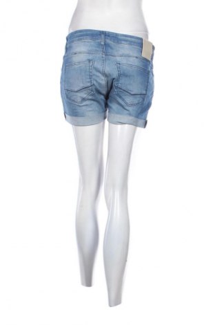 Γυναικείο κοντό παντελόνι Cross, Μέγεθος L, Χρώμα Μπλέ, Τιμή 17,36 €