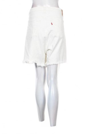 Női rövidnadrág Levi's, Méret XXL, Szín Fehér, Ár 10 102 Ft