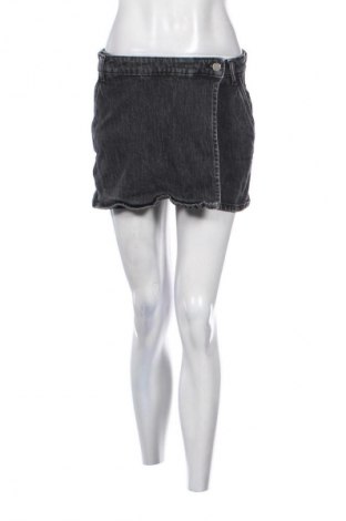 Damen Shorts Reserved, Größe S, Farbe Schwarz, Preis 10,00 €