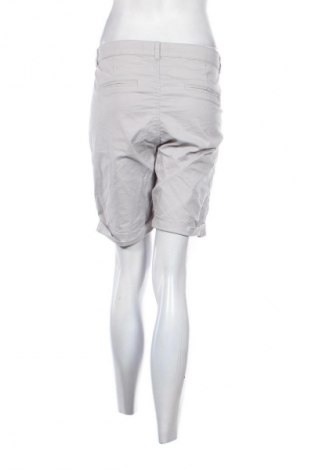 Dámské kraťasy  Reserved, Velikost L, Barva Šedá, Cena  275,00 Kč