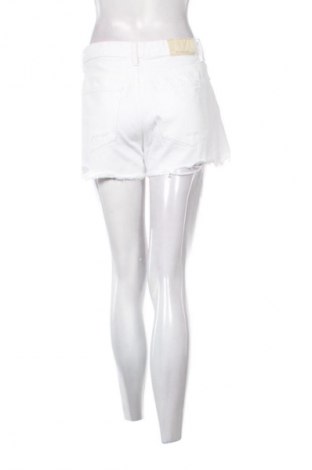 Női rövidnadrág Stradivarius, Méret M, Szín Fehér, Ár 4 132 Ft