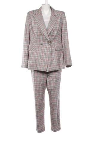 Női öltöny White, Méret M, Szín Sokszínű, Ár 18 595 Ft