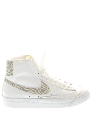 Дамски обувки Nike, Размер 36, Цвят Бял, Цена 71,58 €