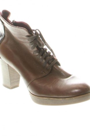 Damenschuhe Tamaris, Größe 38, Farbe Braun, Preis € 35,99