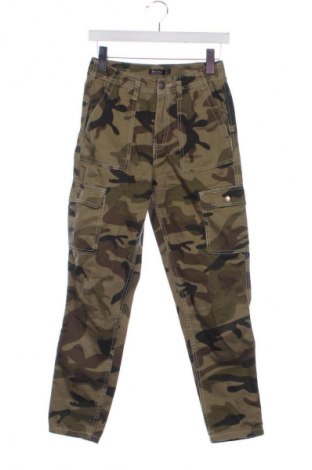 Γυναικείο παντελόνι Bershka, Μέγεθος XS, Χρώμα Πολύχρωμο, Τιμή 14,77 €