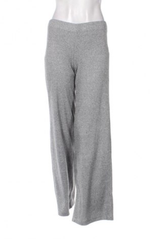 Damenhose Bershka, Größe S, Farbe Grau, Preis € 24,00