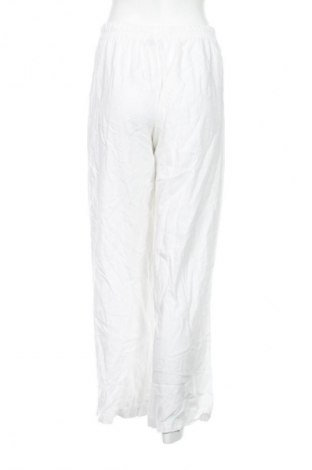 Damenhose Bershka, Größe M, Farbe Weiß, Preis € 30,99