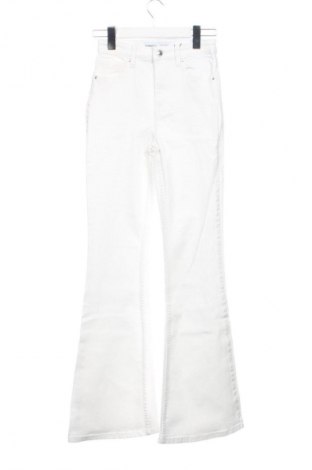 Női nadrág Bershka, Méret XXS, Szín Fehér, Ár 11 839 Ft