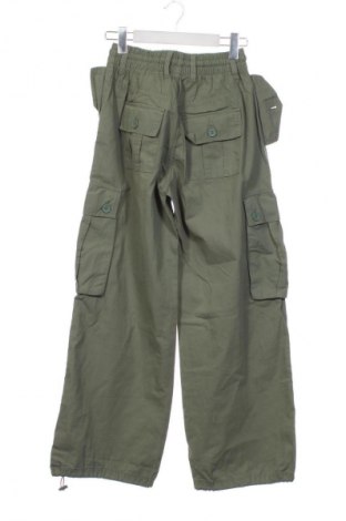 Damenhose Bershka, Größe XS, Farbe Grün, Preis € 15,00