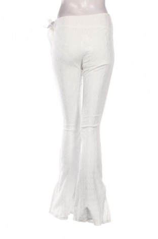 Női nadrág Bershka, Méret S, Szín Fehér, Ár 9 917 Ft