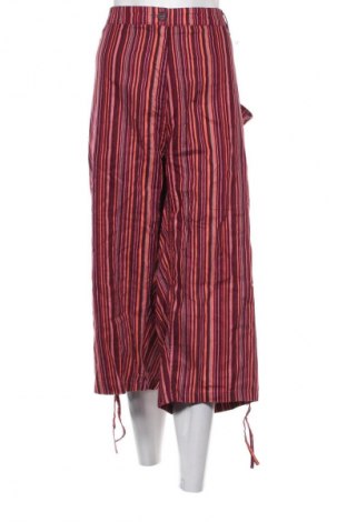 Дамски панталон Kiabi Woman, Размер 5XL, Цвят Многоцветен, Цена 15,00 €