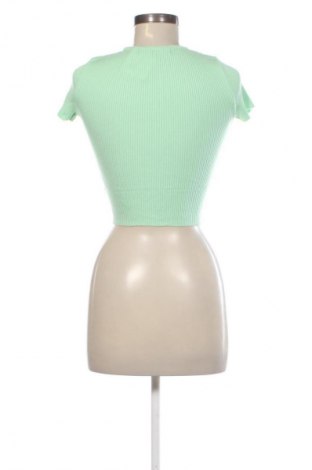 Damenpullover Bershka, Größe M, Farbe Grün, Preis € 7,99