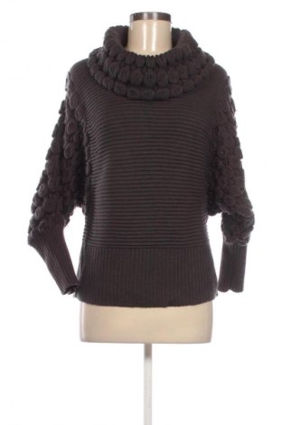 Női pulóver Denis Simachev, Méret M, Szín Szürke, Ár 13 223 Ft